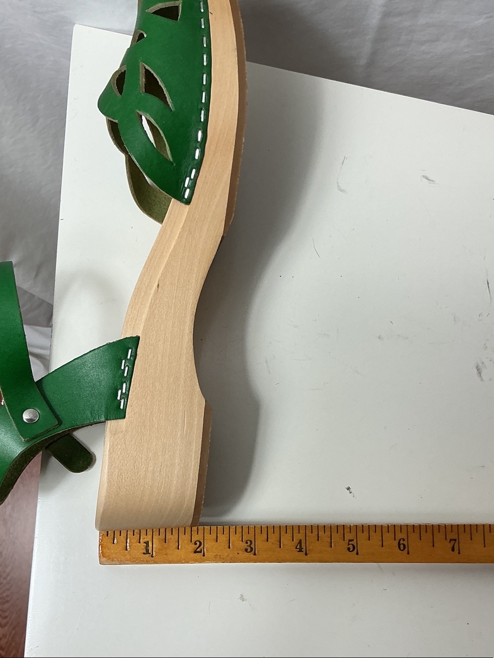 Swedish Hasbeens Green Leather Cutout Slingback Sandals - Picture 9 of 10